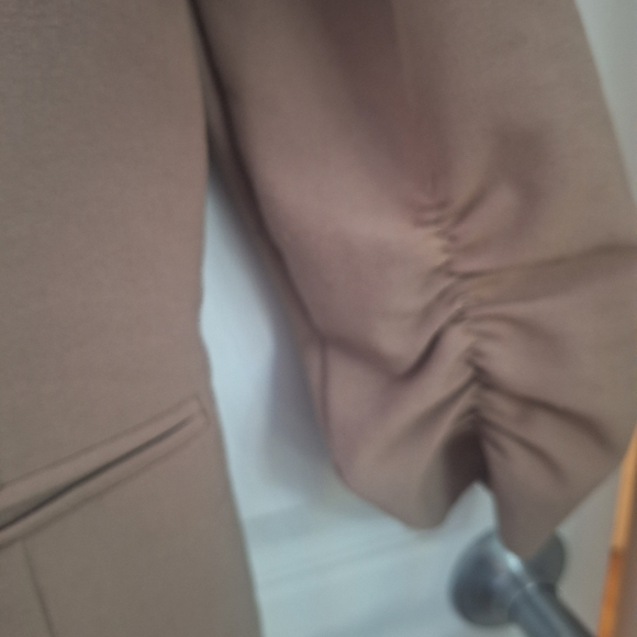 Express Tan Blazer - Picture 3 of 4